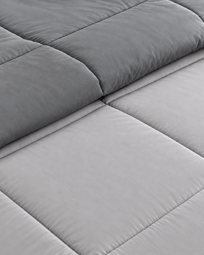 Microfiber Comforter – Dark Grey & Silver Grey