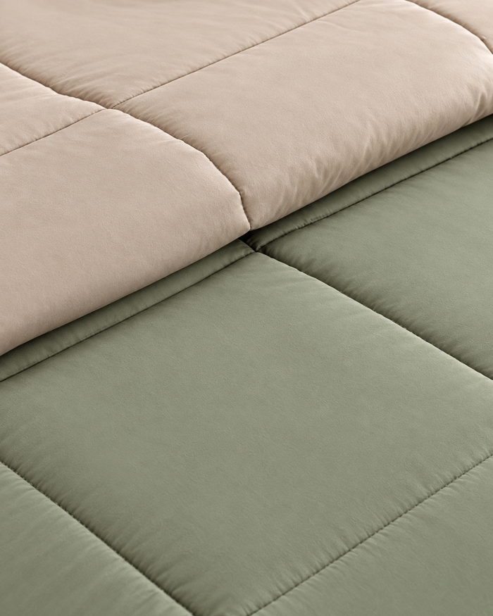Microfiber Comforter – Pearl & Moss